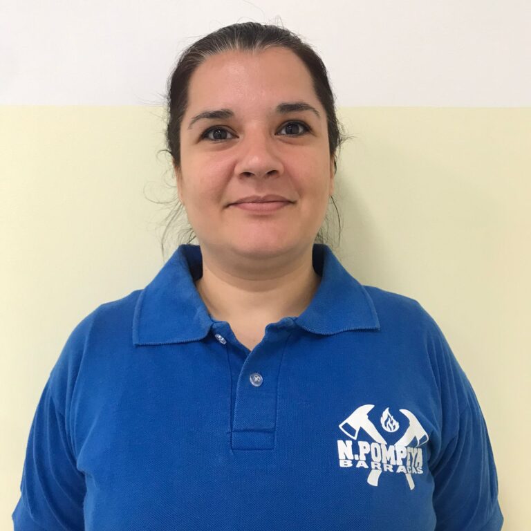BOMBERO ANDREA GARNICA