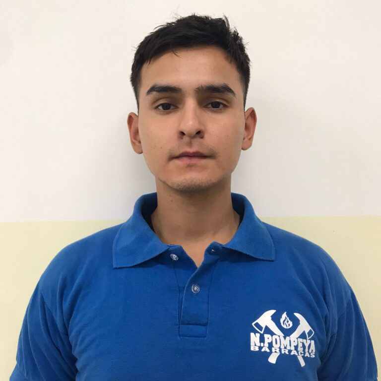 BOMBERO NICOLAS ANAQUIN