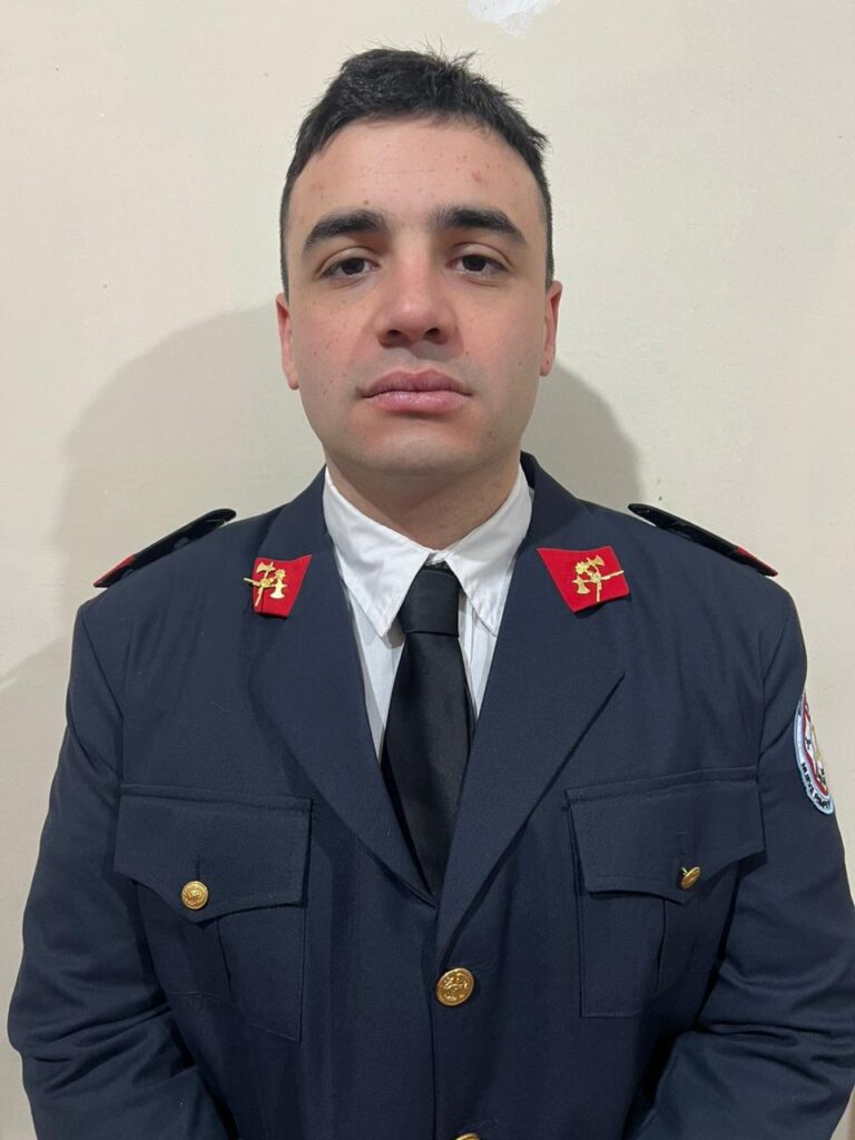 BOMBERO DELGADO LUCAS